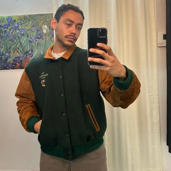 VINTAGE GREEN SUEDE WALT DISNEY STUDIOS BOMBER JACKET - Picture 3 of 4